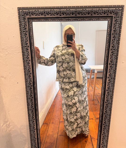 SALE - Green Daisy skirt SET